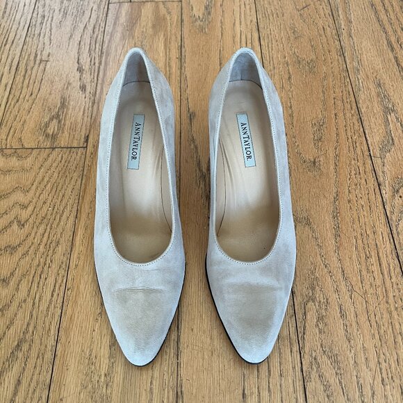 Ann Taylor Suede Pumps, Size 7.5 - Picture 2 of 8